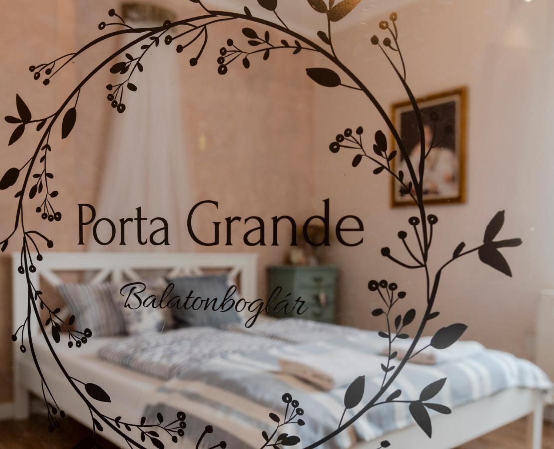 Апартаменты Porta Grande Балатонбоглар Экстерьер фото
